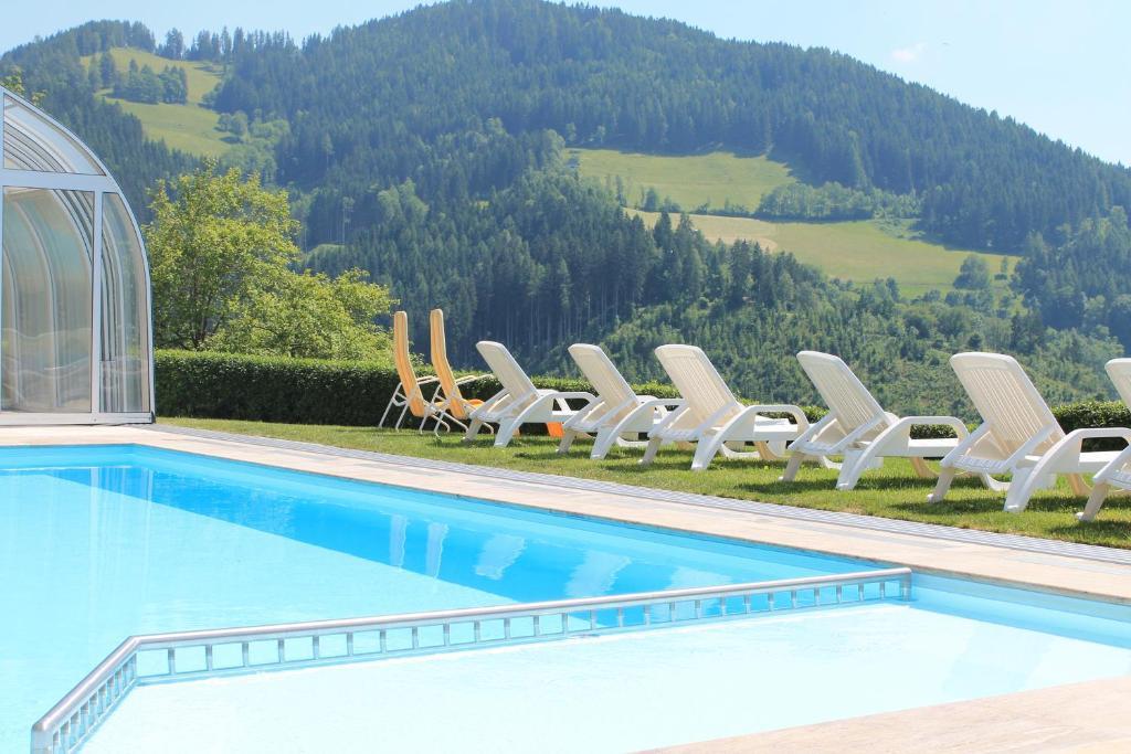 Готель Panoramadorf Saualpe Eberstein Екстер'єр фото