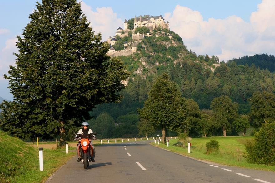 Готель Panoramadorf Saualpe Eberstein Екстер'єр фото